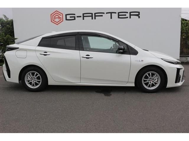 TOYOTA PRIUS PHV 2017