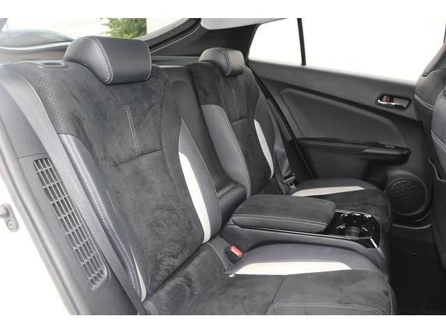 TOYOTA PRIUS PHV 2017