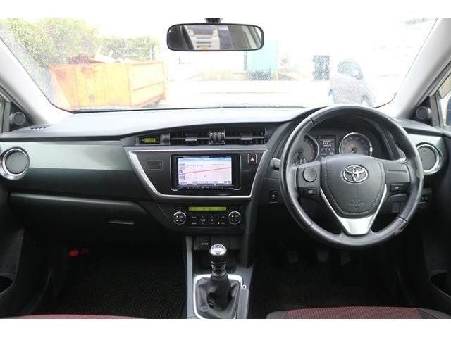 TOYOTA AURIS 2012