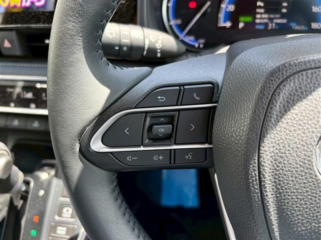 TOYOTA NOAH HYBRID 2023