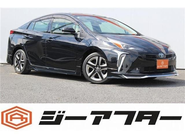 TOYOTA PRIUS 2019