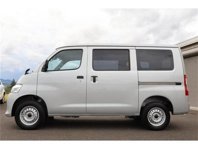 TOYOTA TOWNACE van 4WD 2025