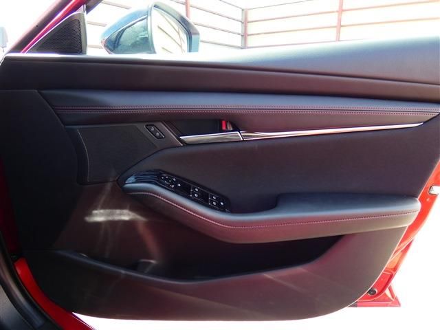 MAZDA MAZDA3 FASTBACK 2025