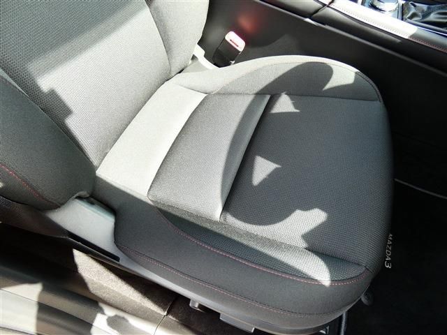 MAZDA MAZDA3 FASTBACK 2025