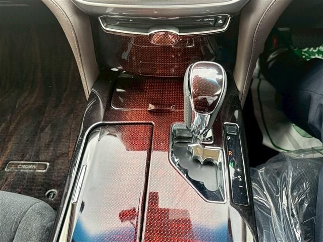 TOYOTA CROWN sedan hybrid 2016