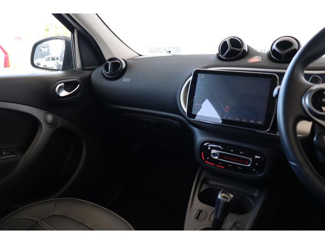 MCC SMART FORFOUR 2018