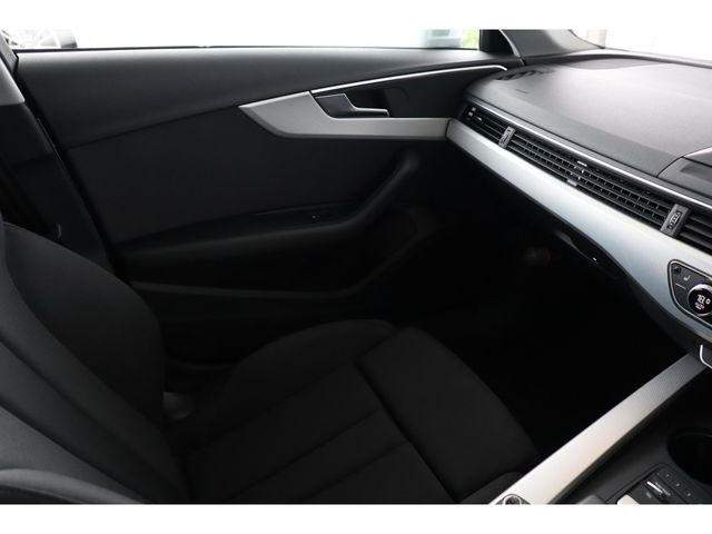 AUDI AUDI A4 AVANT 2020