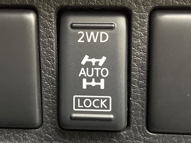 NISSAN ELGRAND  4WD 2023