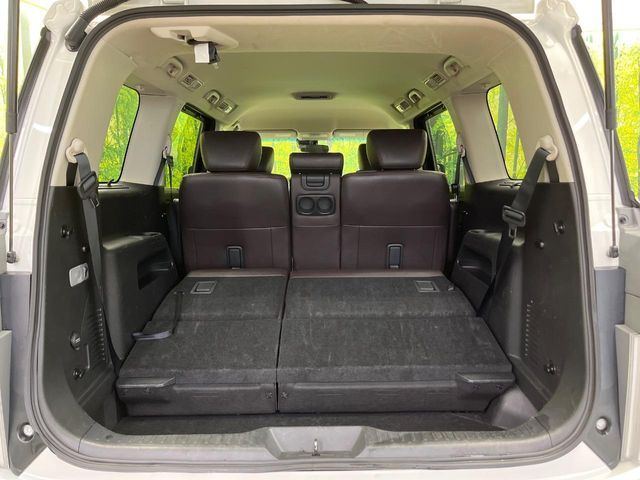 NISSAN ELGRAND  4WD 2023