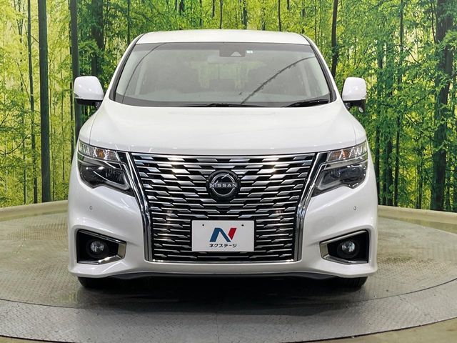 NISSAN ELGRAND  4WD 2023