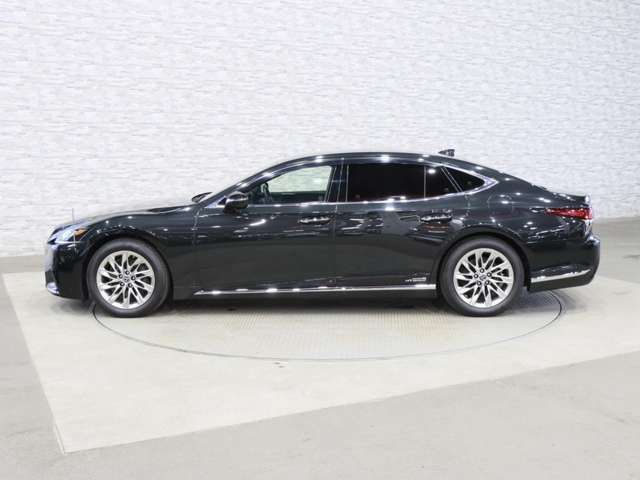 TOYOTA LEXUS LS500h 4WD 2019