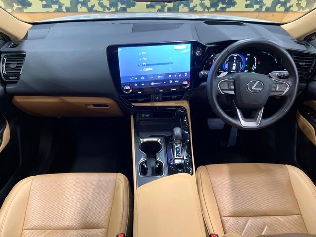 TOYOTA LEXUS NX350h 2023