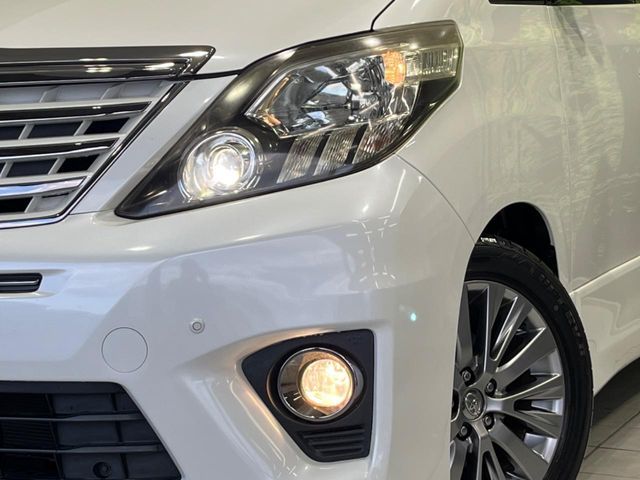 TOYOTA ALPHARD 2014