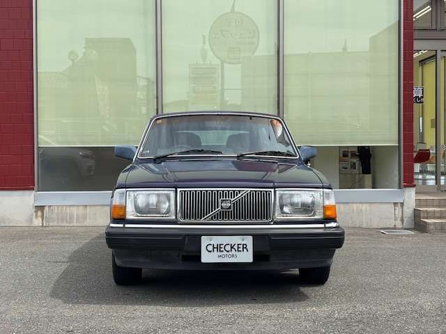 VOLVO VOLVO 240 ESTATE 1990