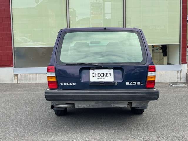 VOLVO VOLVO 240 ESTATE 1990