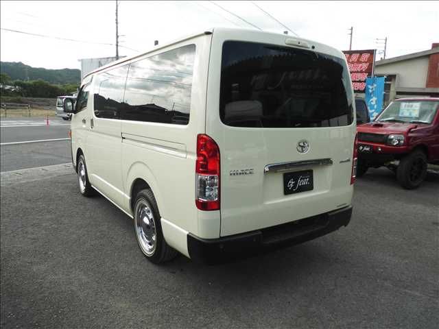 TOYOTA HIACE van 2WD 2022