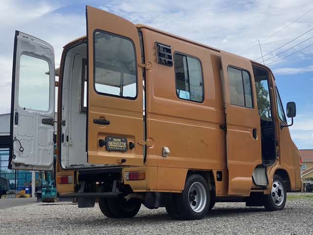 TOYOTA Urban Supporter 2001