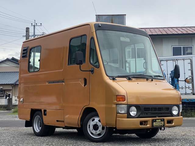 TOYOTA Urban Supporter 2001