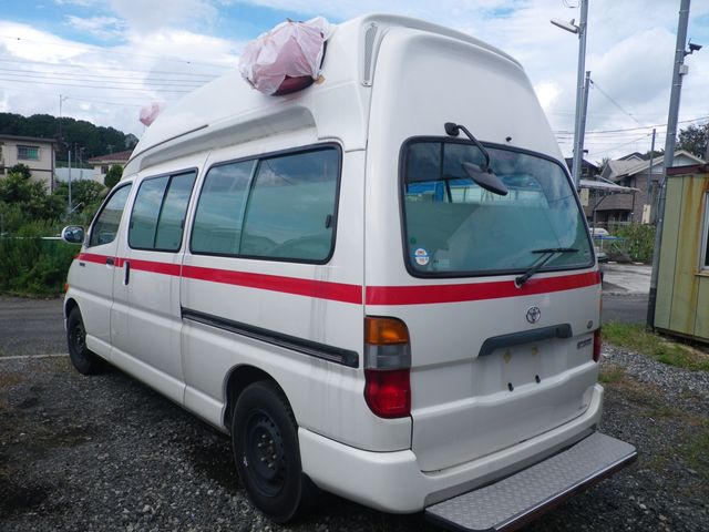 TOYOTA GRANVIA 2004