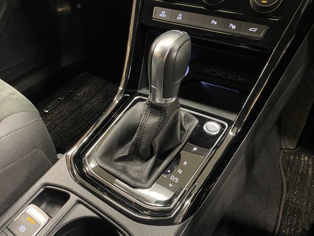 VOLKSWAGEN VOLKSWAGEN GOLF TOURAN 2018