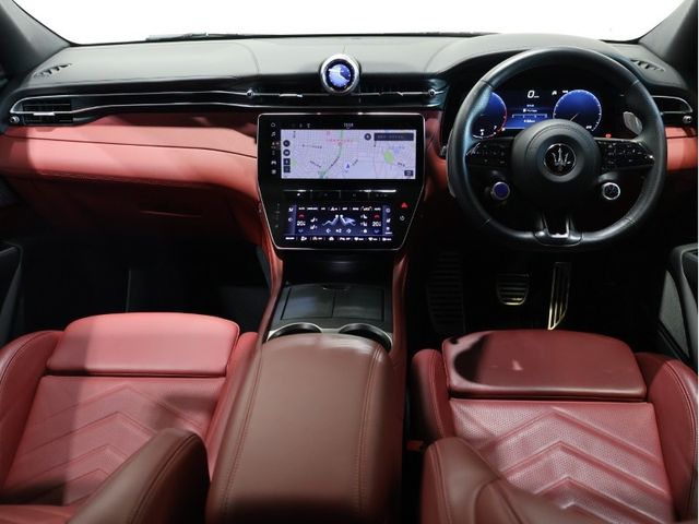 MASERATI MASERATI Grecale 2024