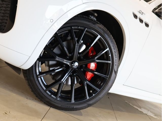 MASERATI MASERATI Grecale 2024