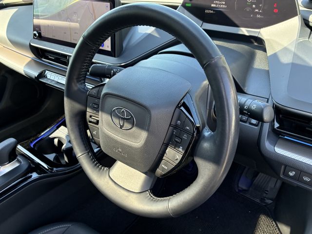 TOYOTA PRIUS 4WD 2023