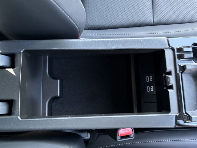 TOYOTA PRIUS 4WD 2023