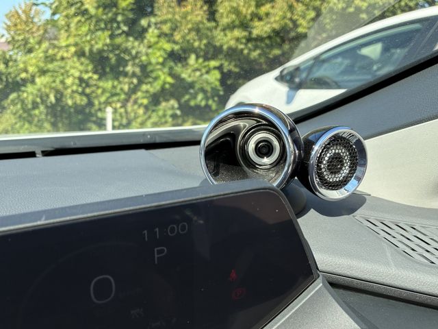 TOYOTA PRIUS 4WD 2023