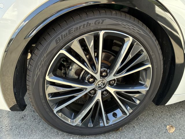 TOYOTA PRIUS 4WD 2023