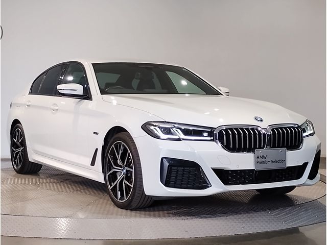 BMW BMW 5series sedan 2022