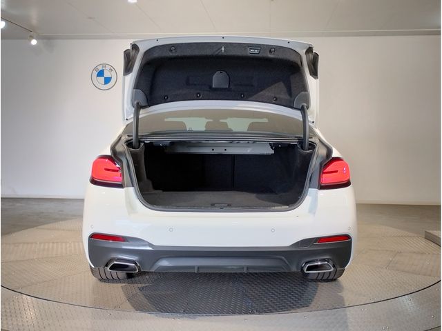 BMW BMW 5series sedan 2022