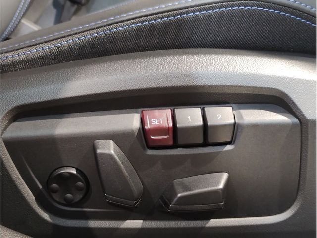 BMW BMW 1series 2024