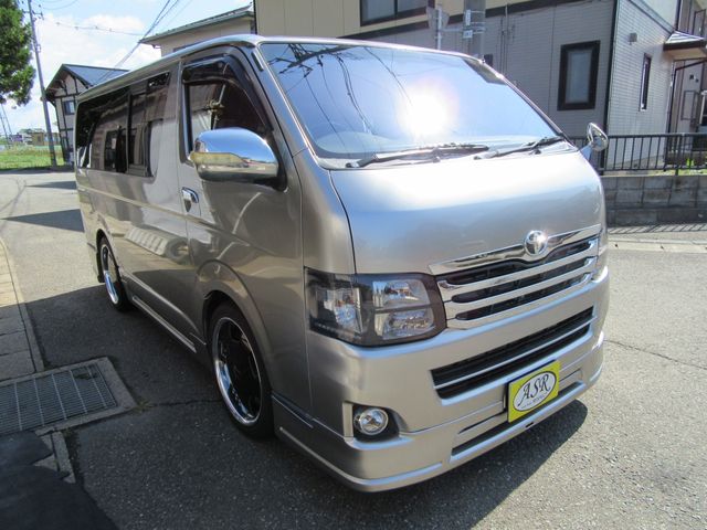 TOYOTA HIACE van 4WD 2004
