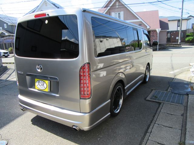 TOYOTA HIACE van 4WD 2004