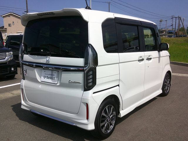 HONDA N BOX CUSTOM 2023