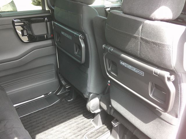 HONDA N BOX CUSTOM 2023