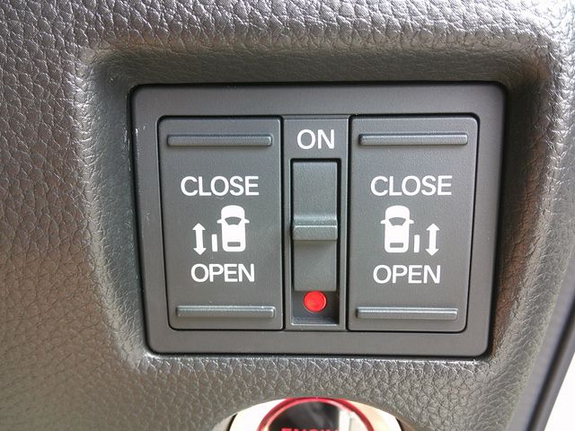 HONDA N BOX CUSTOM 2023