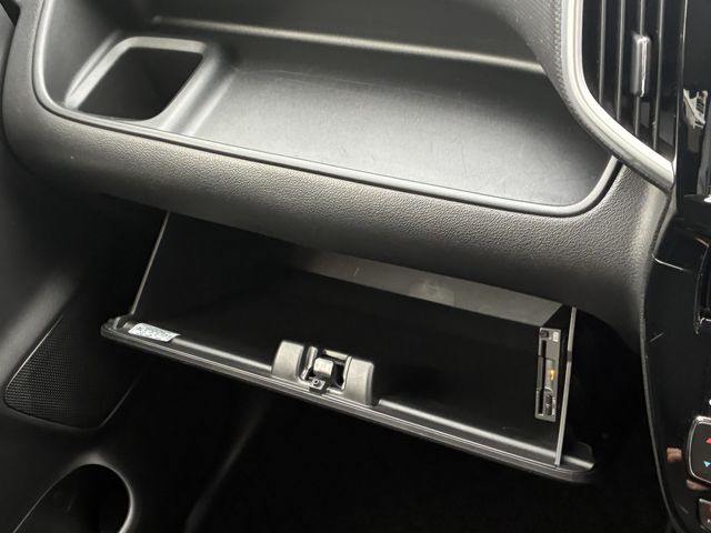 MITSUBISHI DELICA D:2 CUSTOM 2WD 2016