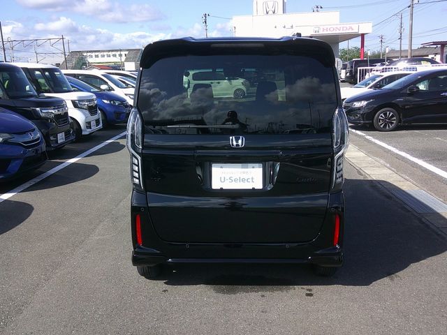 HONDA N BOX CUSTOM 2022