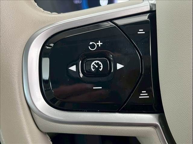 VOLVO VOLVO XC60 2022