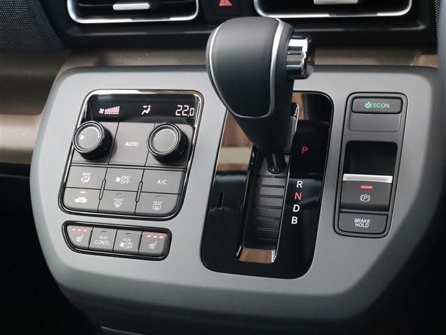 HONDA FREED e:HEV 2025