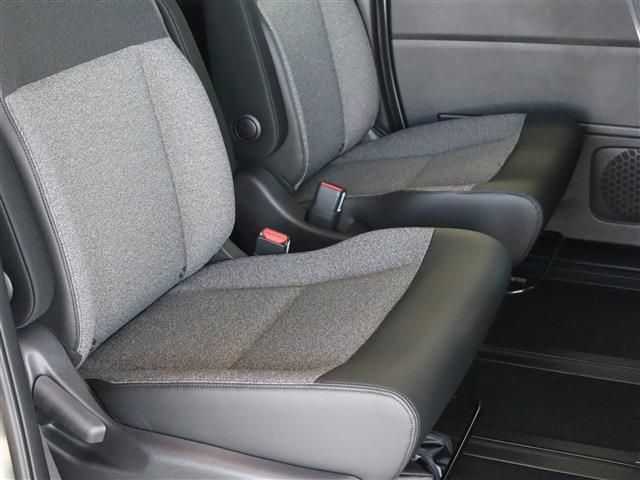 HONDA FREED e:HEV 2025