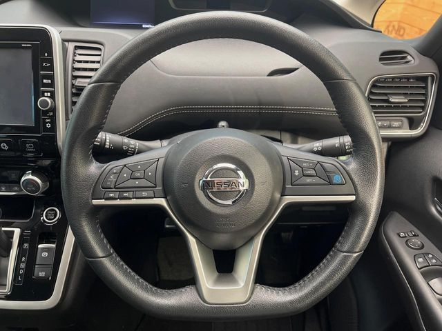 NISSAN SERENA  S-HYBRID 4WD 2016