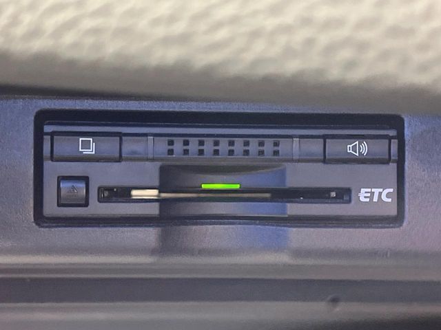 TOYOTA HARRIER 2WD 2015