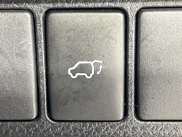 TOYOTA HARRIER 2WD 2015