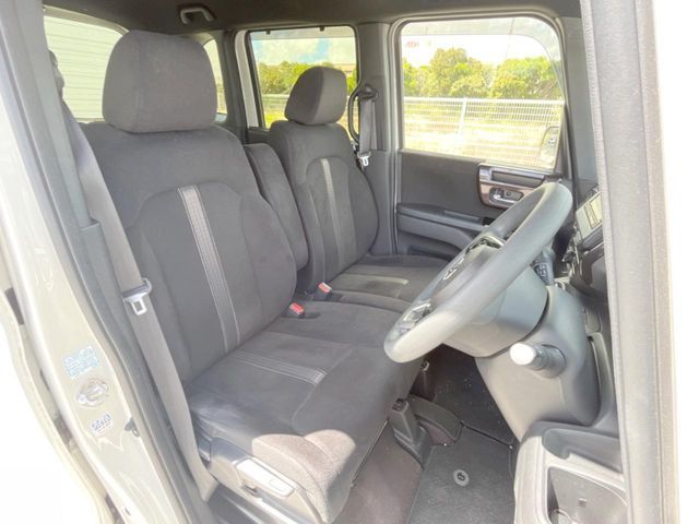 HONDA N BOX CUSTOM 2020