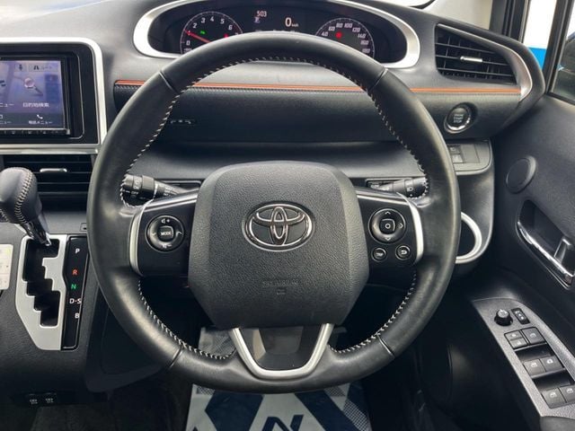 TOYOTA SIENTA 2019