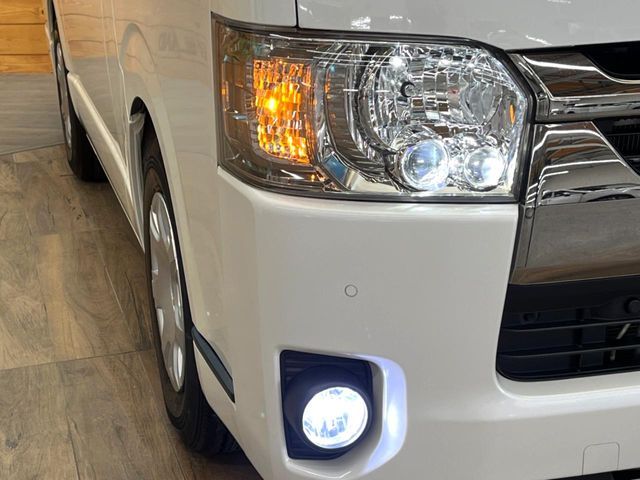 TOYOTA HIACE van 2WD 2021