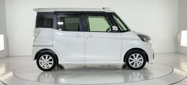 NISSAN DAYZ ROOX 2017